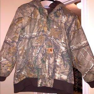 Realtree Carhartt boys size L coat